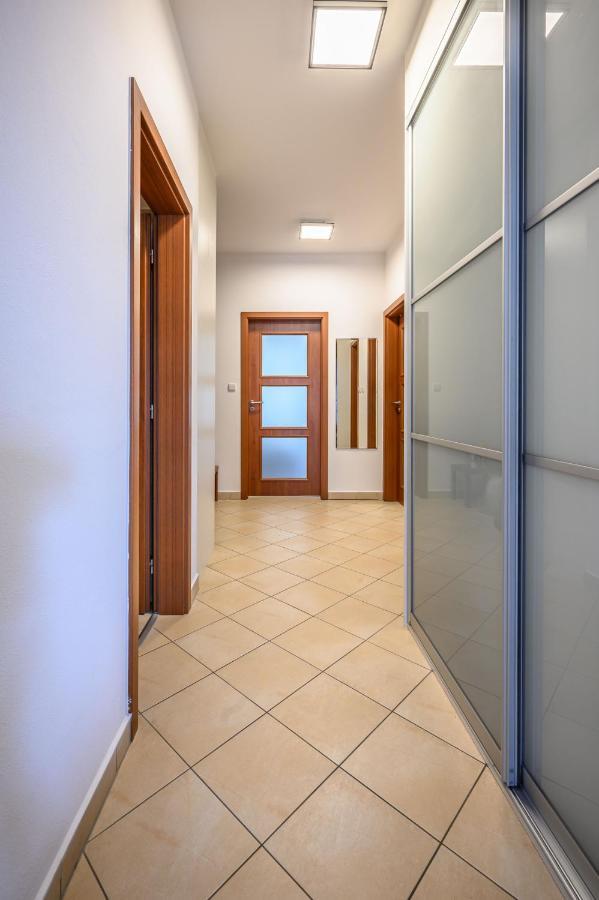 Apartmany Luhacovice, Royal Екстериор снимка
